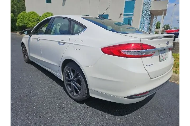 $11475 : Ford Fusion 2018 SE 4dr Seda image 6