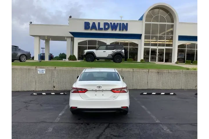 $28950 : Toyota Camry 2024 LE 4dr Sed image 6
