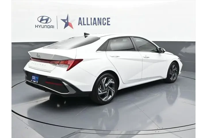$22875 : Hyundai ELANTRA 2025 SEL Con image 10