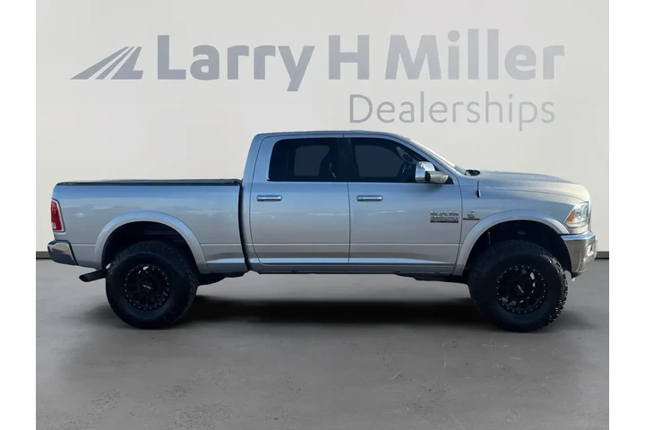 $36995 : Ram 2500 2017 4x4 Laramie 4d image 6