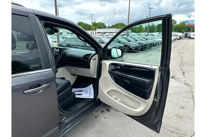 $6980 : 2019 Grand Caravan SXT Wagon image 8