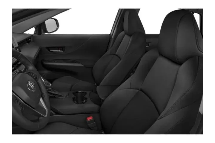 $30000 : Gold Certified2022 Venza LE image 9