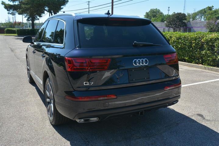 2017 Q7 2.0T quattro Premium image 9