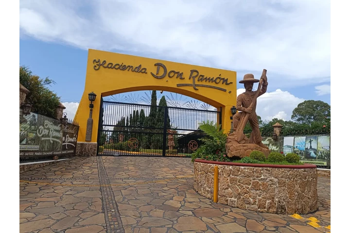 $80000000 : HACIENDA DON RAMON A LA VENTAA image 5