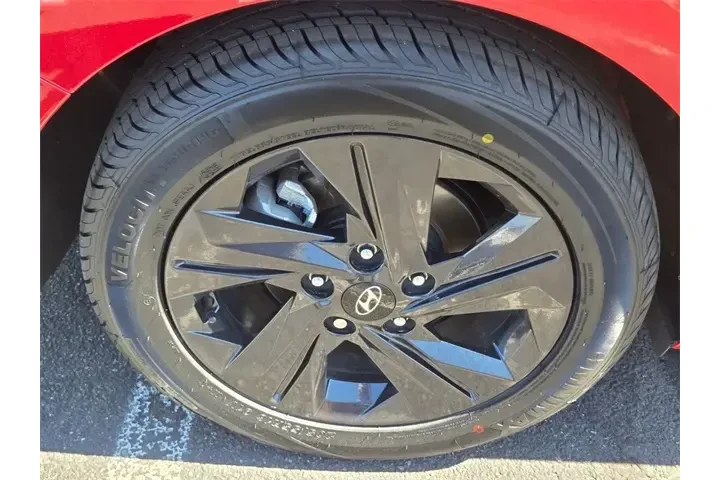 $16175 : Hyundai ELANTRA 2021 SEL 4dr image 9