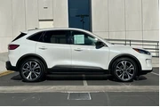 $19495 : Ford Escape 2022 SE 4dr SUV thumbnail