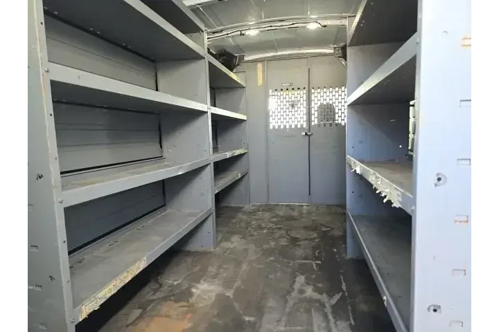 $20703 : Ford Transit 2019 250 3dr LW image 8