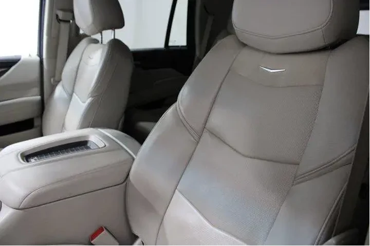 $32955 : Cadillac Escalade 2019 4x4 P image 7