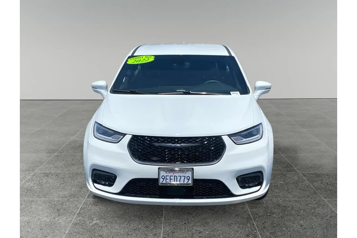 $32825 : Chrysler Pacifica Hybrid 202 image 8