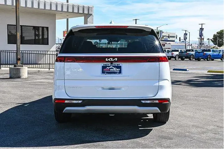 $34988 : Kia Carnival 2023 EX 4dr Min image 7