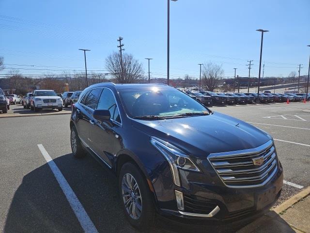 $21988 : PRE-OWNED 2017 CADILLAC XT5 L image 3