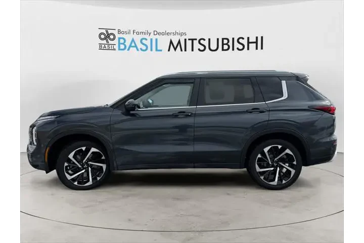 $28798 : Mitsubishi Outlander 2024 AW image 2
