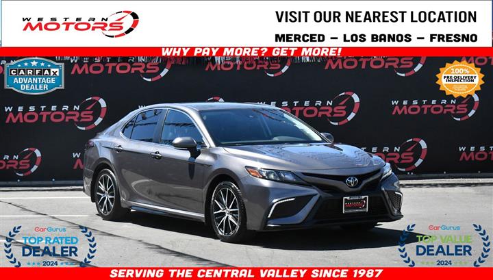 $23548 : Camry SE Sedan 4D image 1