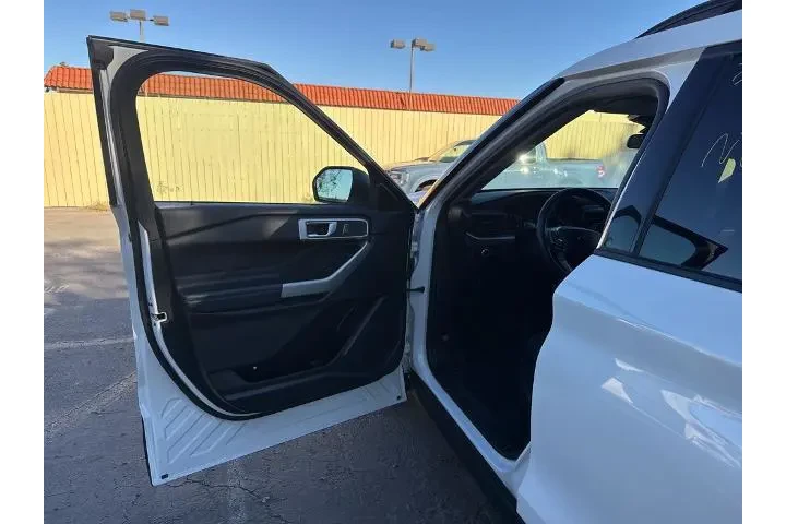 $27212 : Ford Explorer 2023 XLT 4dr S image 6