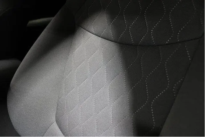 $18987 : Toyota Corolla 2021 LE 4dr S image 5