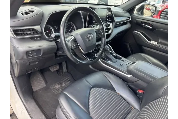 $30988 : Toyota Highlander 2021 XSE 4 image 10