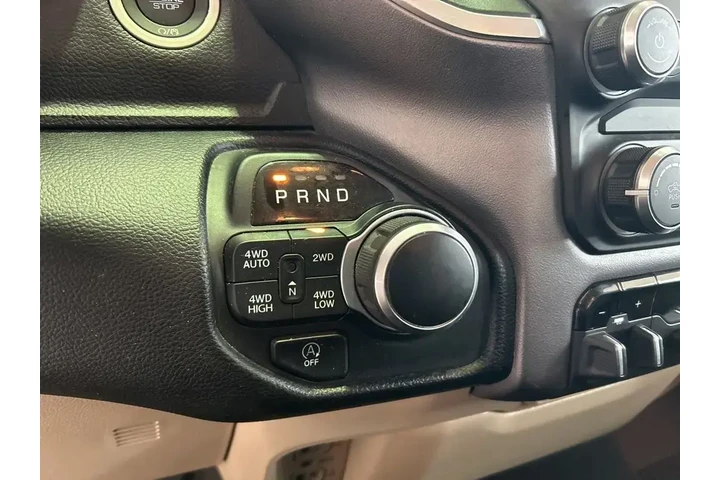 $19493 : Ram 1500 2019 4x4 Big Horn 4 image 8