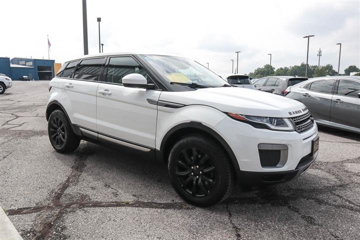 $17988 : 2017 Range Rover Evoque SE image 3