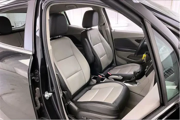 $12990 : Buick Encore 2016 Leather 4d image 7