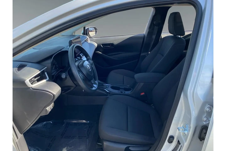 $24685 : Toyota Corolla 2025 LE 4dr S image 9