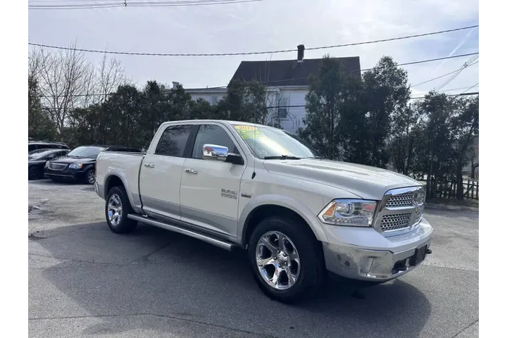 $16995 : 2017 RAM 1500 Laramie image 4