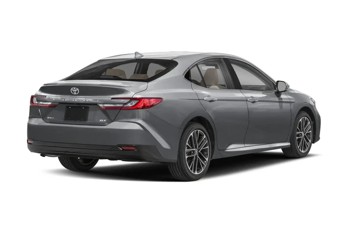2025 Camry XLE image 2