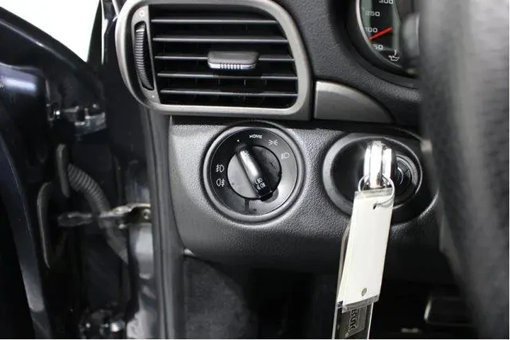 $39988 : Porsche 911 2005 Carrera 2dr image 10