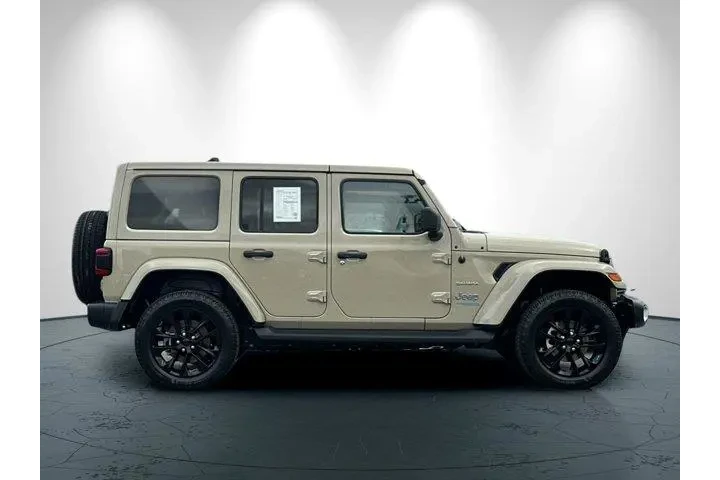 $33993 : Jeep Wrangler Unlimited 2022 image 3