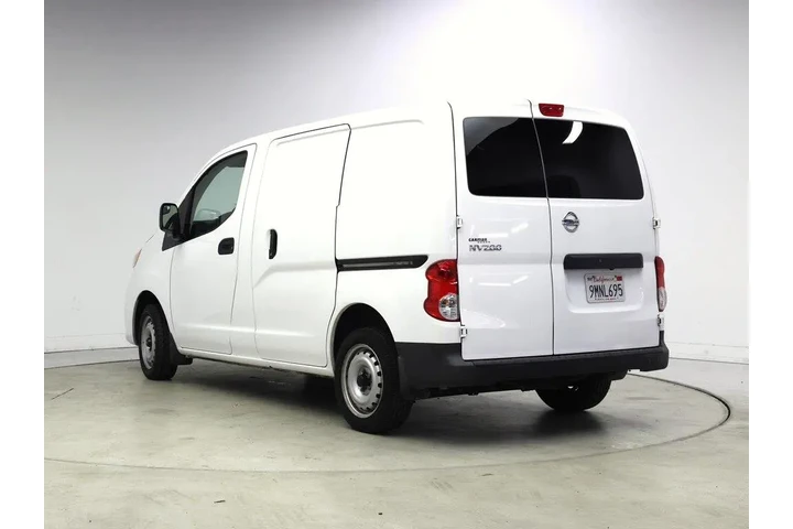 $22998 : Nissan NV200 2020 S 4dr Carg image 2