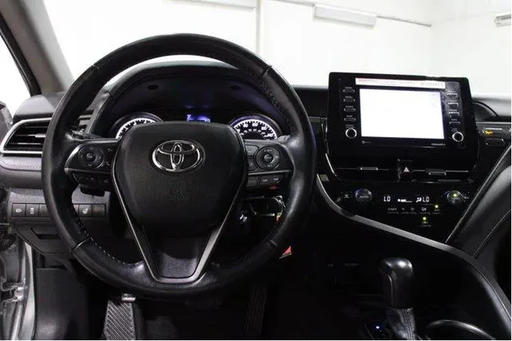 $29892 : Toyota Camry 2024 SE 4dr Sed image 8