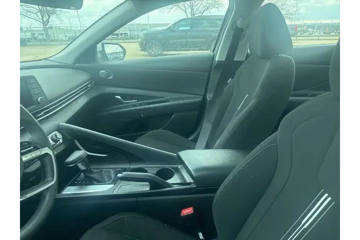 $18395 : Hyundai ELANTRA 2023 SEL 4dr image 6