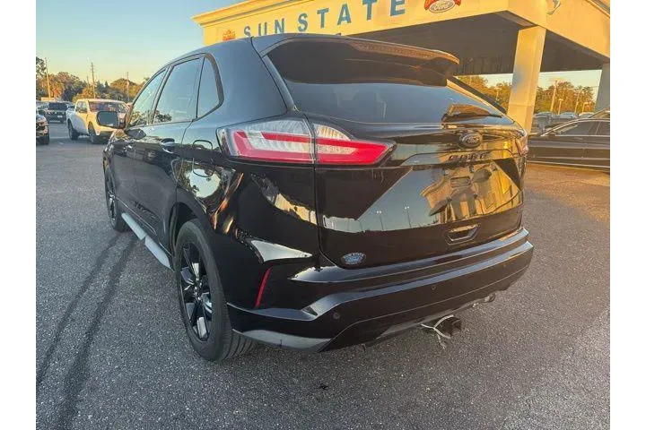 $18594 : Ford Edge 2022 AWD SE 4dr Cr image 4