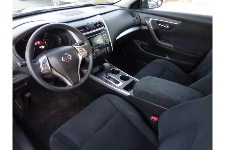 $8450 : 2015 Altima 2.5 S image 8