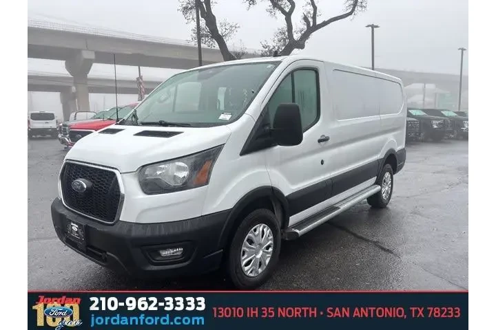 $32874 : Ford Transit 2024 250 3dr SW image 3