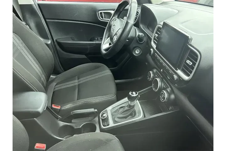 $17997 : Hyundai VENUE 2023 SEL 4dr C image 7
