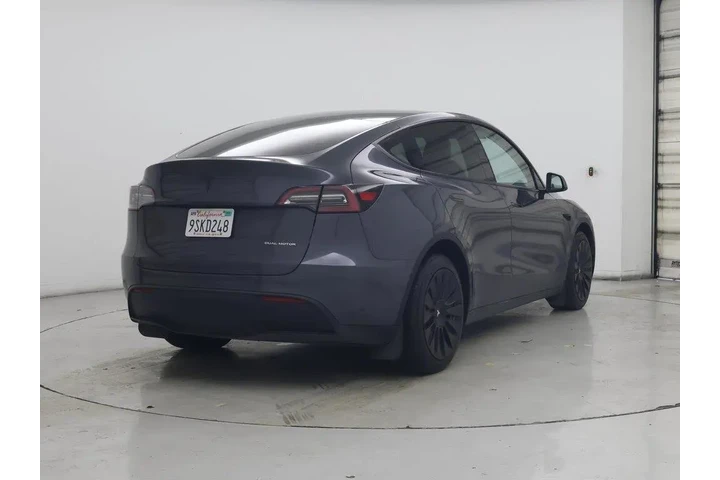 $31998 : Tesla Model Y 2023 AWD Long image 8