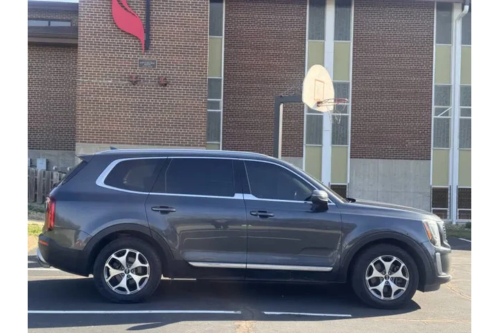 $15999 : 2020 Telluride EX image 5