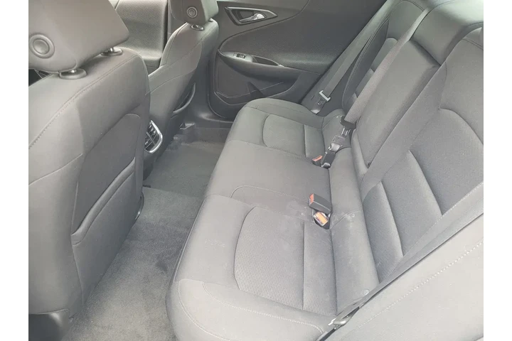 $13999 : Chevrolet Malibu 2020 LT 4dr image 10