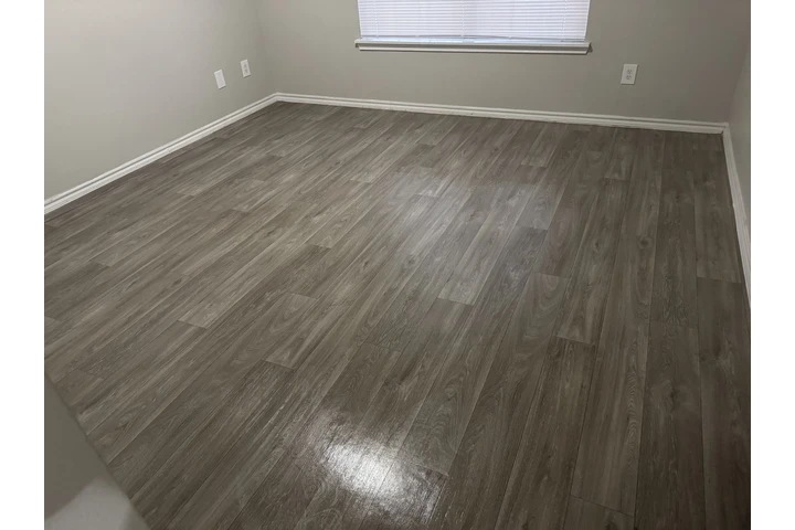 Cleaning Sevices LCC image 9