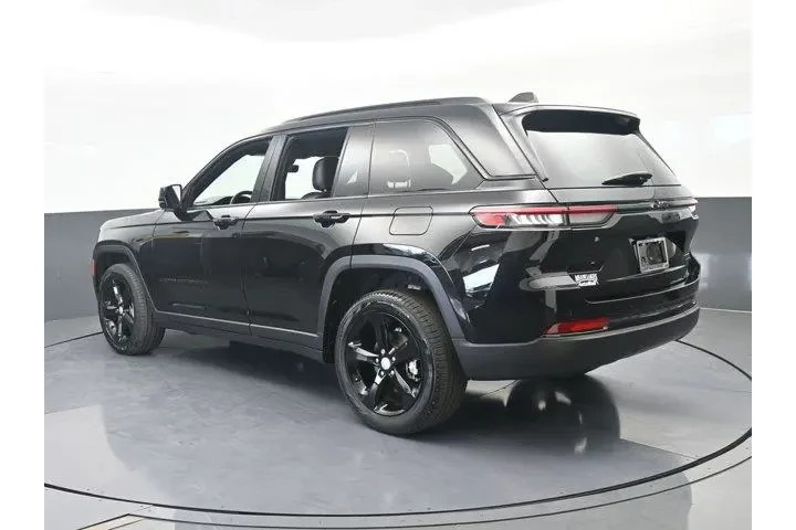 $39997 : Jeep Grand Cherokee 2025 4x2 image 4