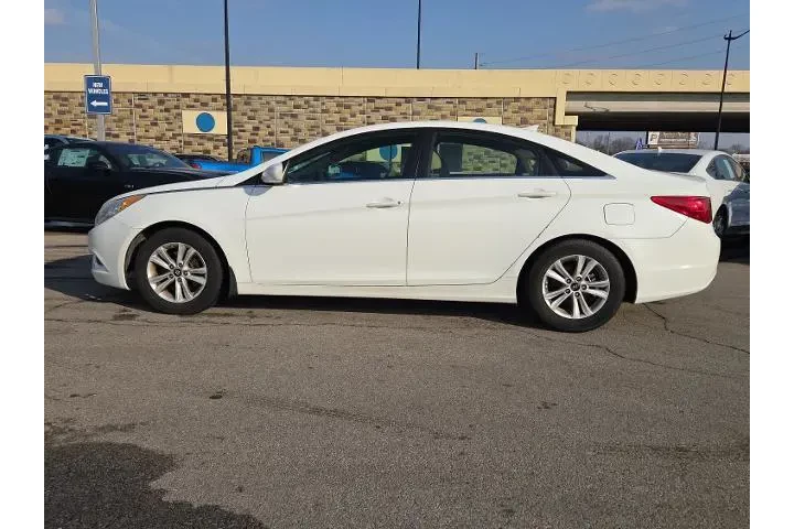 $5438 : Hyundai SONATA 2012 GLS 4dr image 9