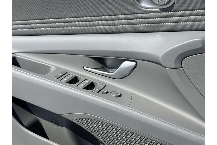 $23630 : Hyundai ELANTRA 2025 SEL Spo image 9