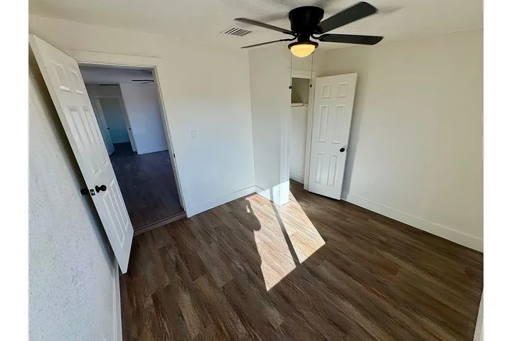 $2400 : House for rent in Phoenix AZ image 6