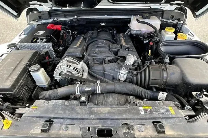 Jeep Wrangler 2023 4x4 Rubic image 9