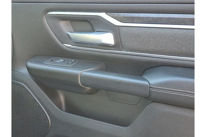 $36680 : Ram 1500 2022 4x4 Big Horn 4 image 10