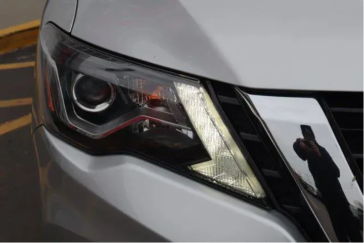 $13684 : Nissan Pathfinder 2019 4x4 S image 7