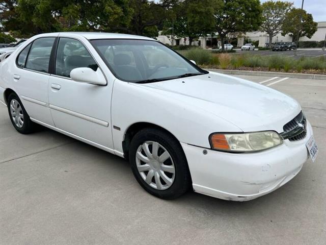 $4400 : 2001  Altima GXE image 6