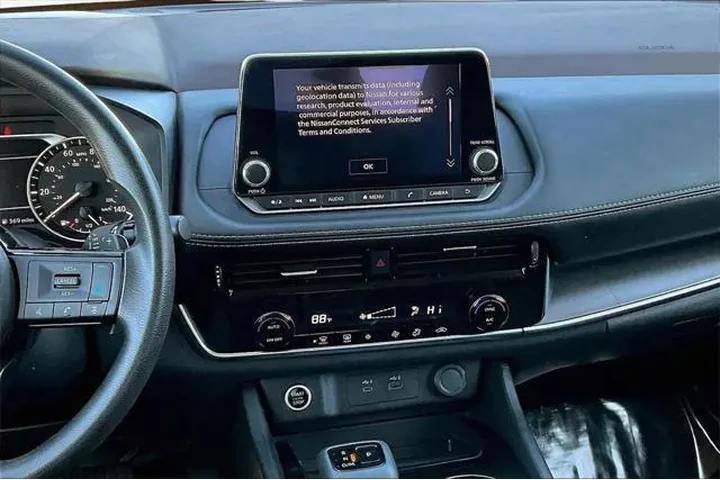 $21275 : Nissan Rogue 2023 SV 4dr Cro image 6