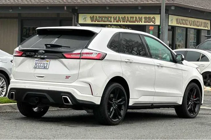 $29662 : Ford Edge 2022 AWD ST 4dr Cr image 3