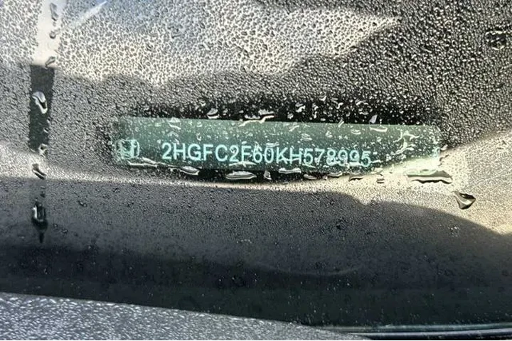 $16995 : Honda Civic 2019 LX 4dr Seda image 3